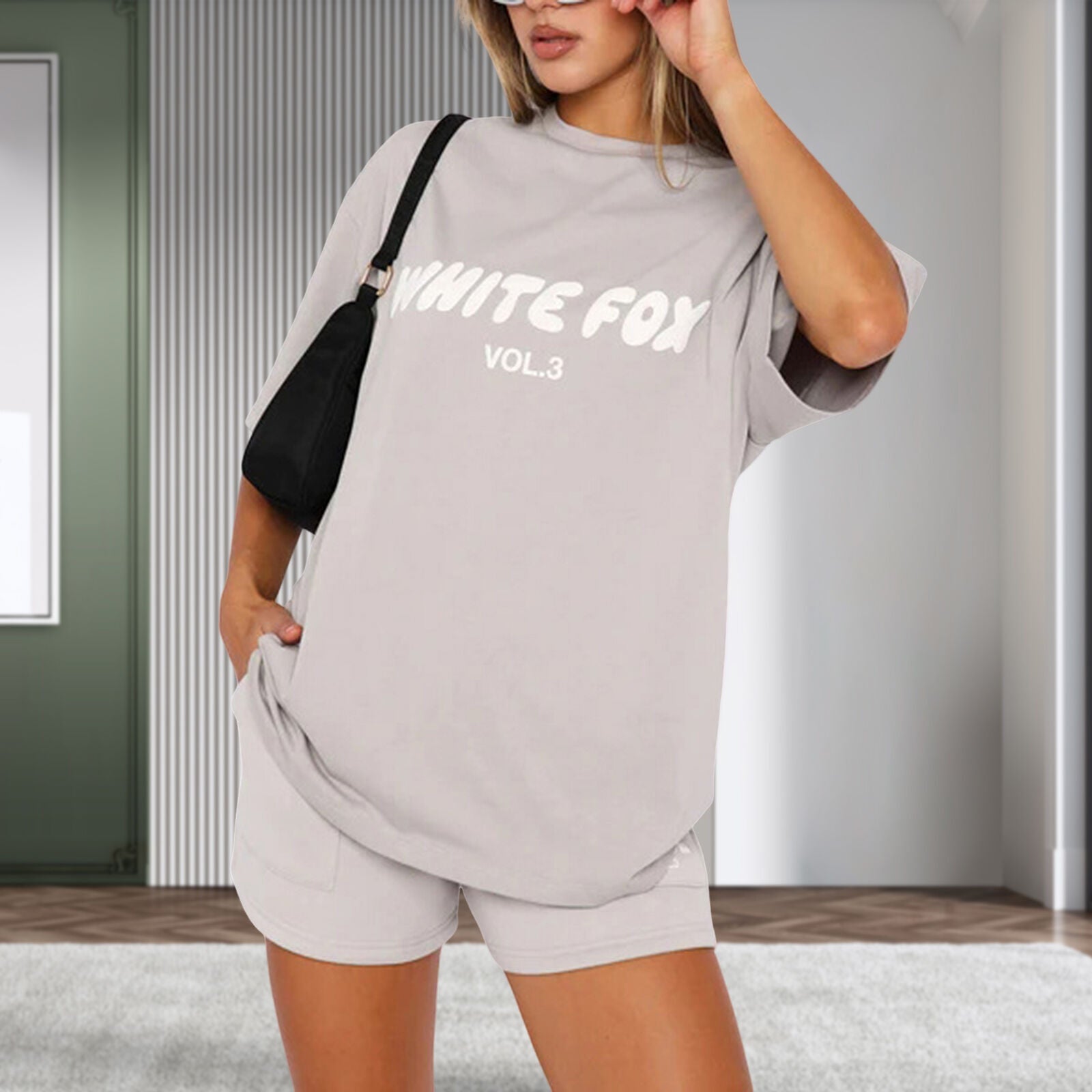 2 Piece White Foxs Womens Boutique T-Shirt Shorts Set Sweatshirt Sweatpants