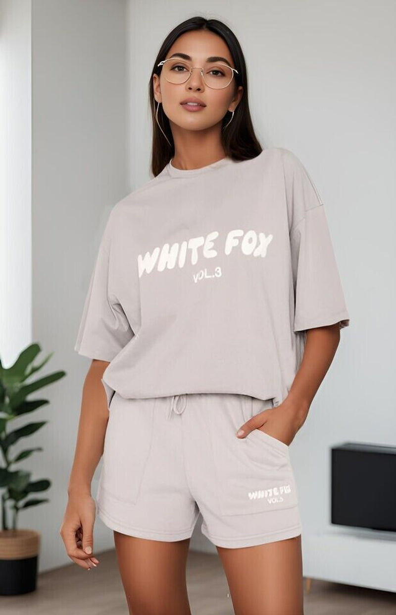 2 Piece White Fox Womens Boutique T-Shirt Shorts Set Sweatshirt Sweatpants